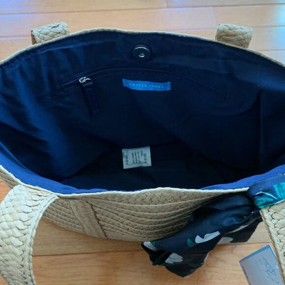 Draper James straw bag with floral scarf NWT - Picture 3 of 5